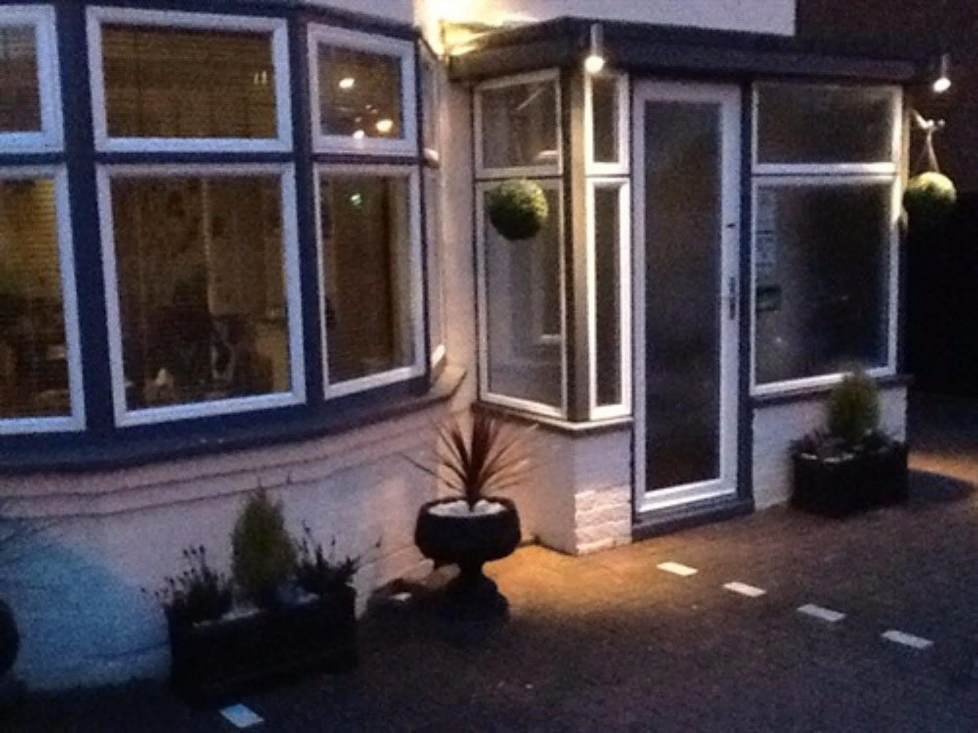 Hunters Moon Guest House Stratford-upon-Avon Exterior foto